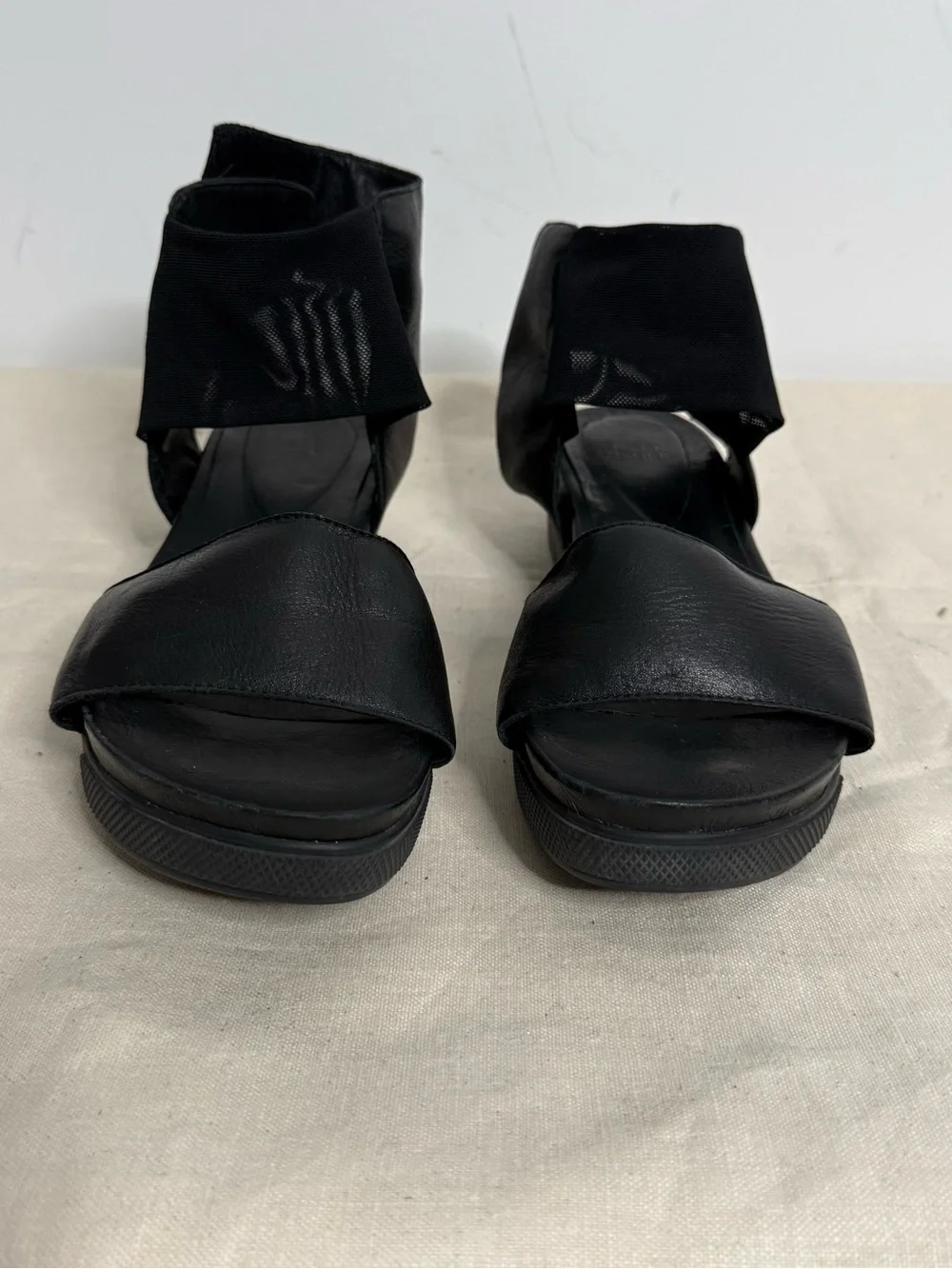Eileen Fisher Spree Sport Womens 9 Black Leather Mesh Platform Cuff Wrap Sandal